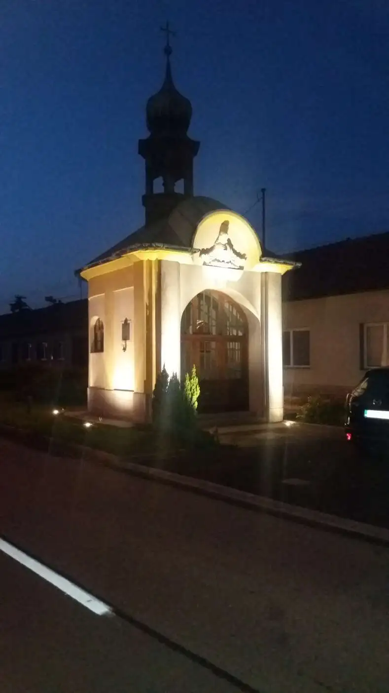 Kaplička Nesovice
